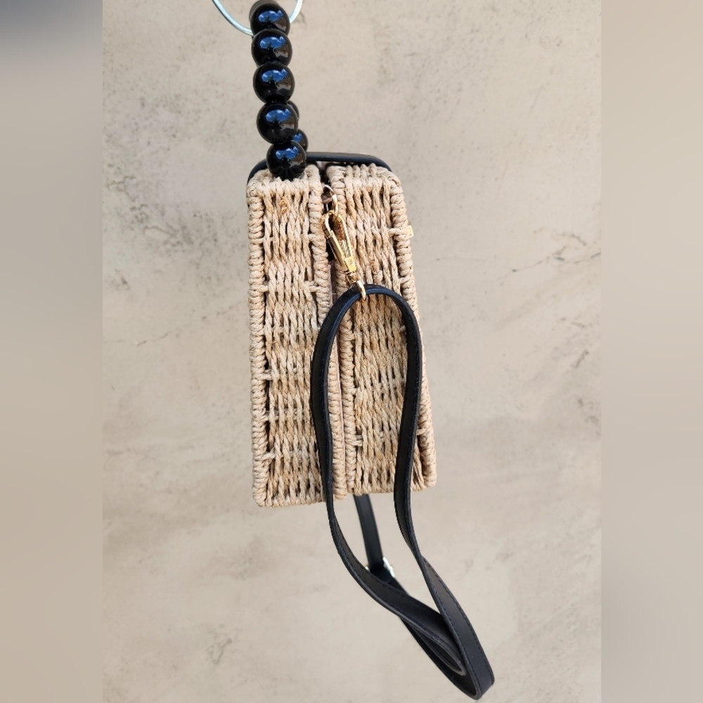 Handwoven Straw 2-Way Bag - Picture 7 of 10